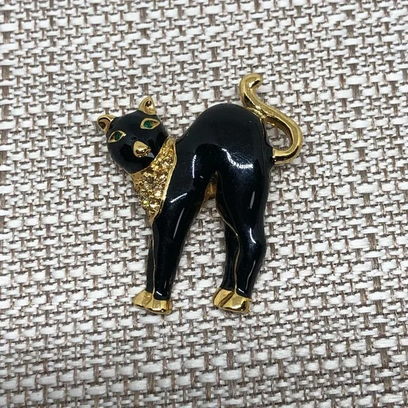 Vintage trifari black cat with emerald eyes - Picture 1 of 5